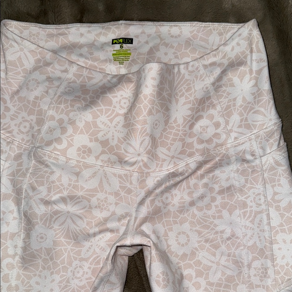POPFLEX Floral Patterned Leggings - Cream - Picture 4 of 7
